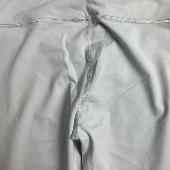 Victoria’s Secret Sport Light Gray Knockout Leggings Size M Full Length 27.5” - Picture 8 of 11